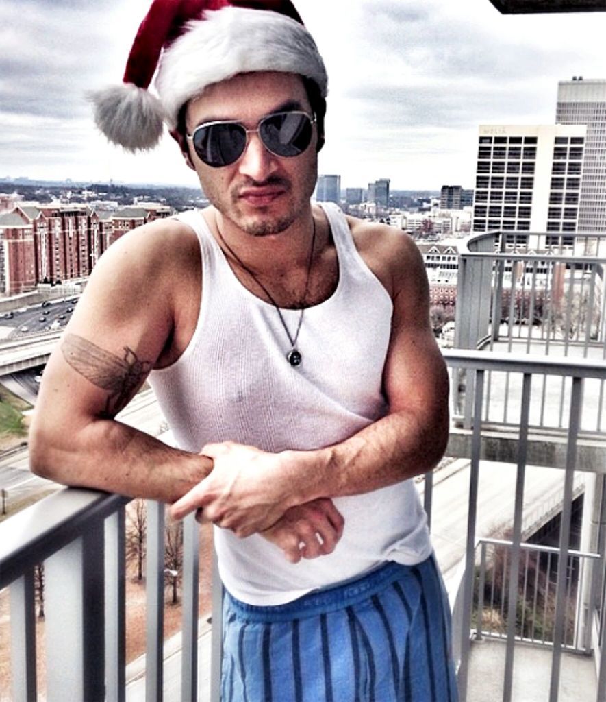 Michael Malarkey | + video - famousmales