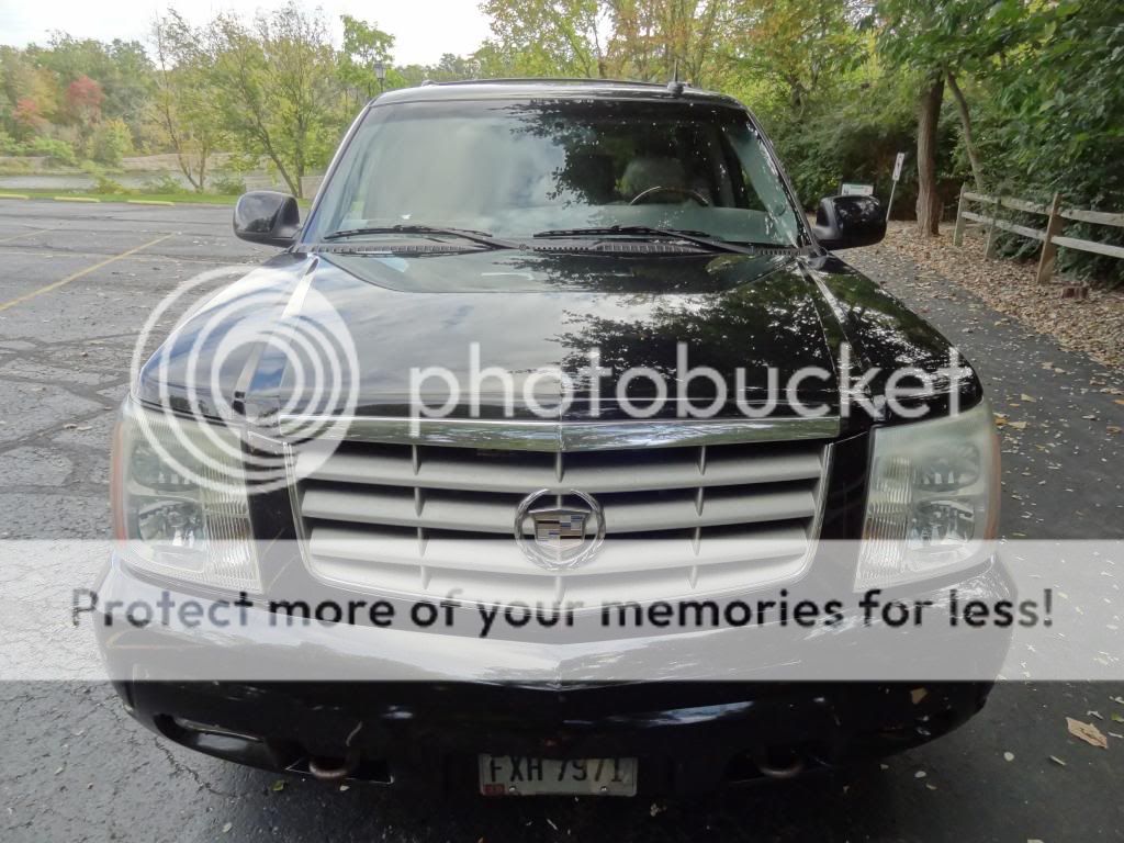 Loaded Black 2003 Cadillac Escalade AWD w Towing Package Navigation