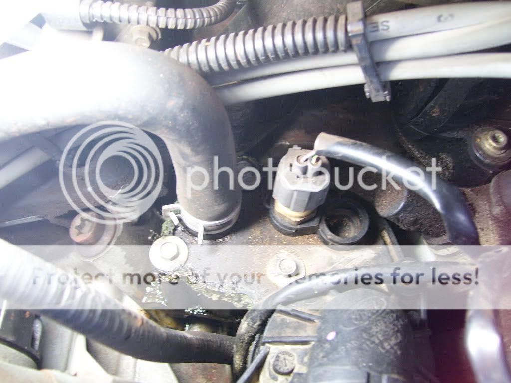 2002 Ford explorer radiator drain plug #9
